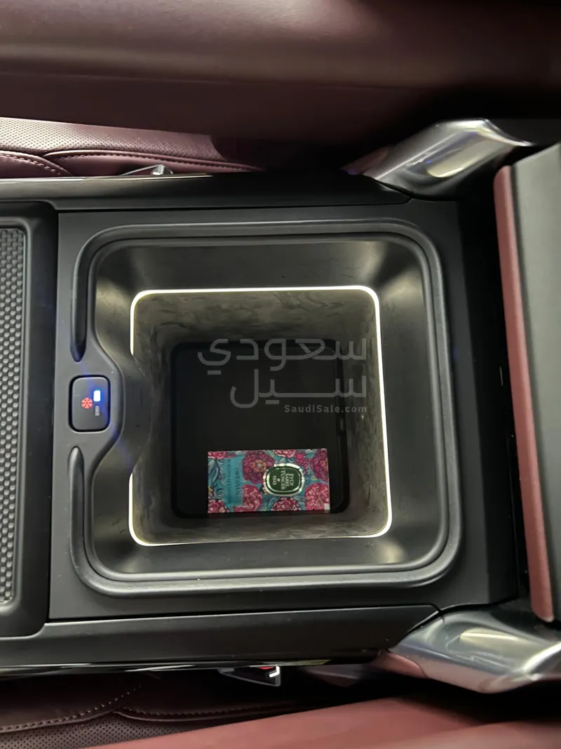 2023 لاند روفر رينج روفر فوج اوتوبيوغرافي