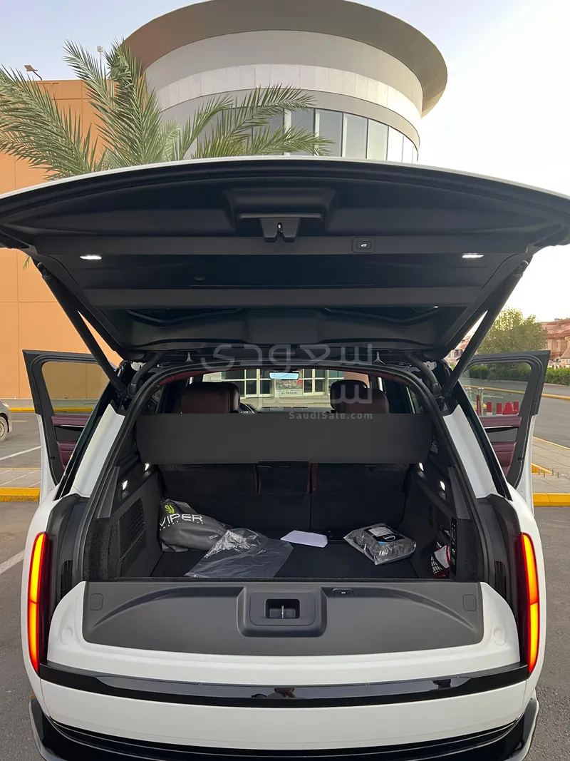 2023 لاند روفر رينج روفر فوج اوتوبيوغرافي