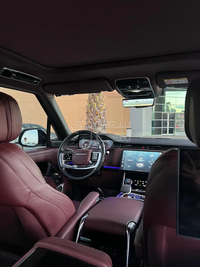 2023 لاند روفر رينج روفر فوج اوتوبيوغرافي