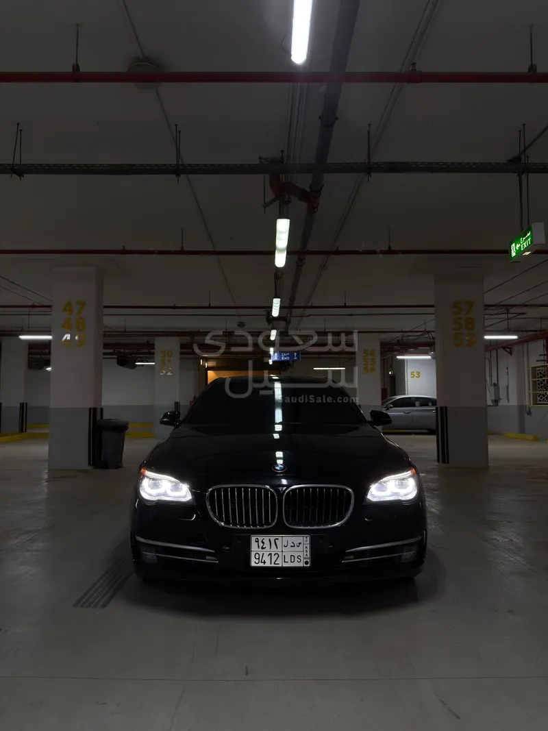 2013 بي ام دبليو الفئة السابعة 750 إل أي