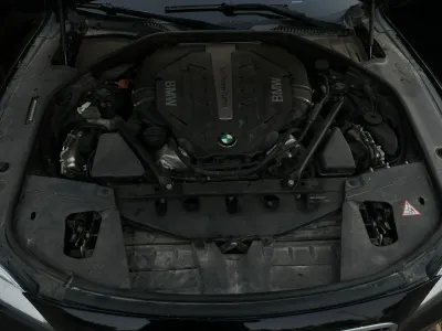 2013 بي ام دبليو الفئة السابعة 750 إل أي