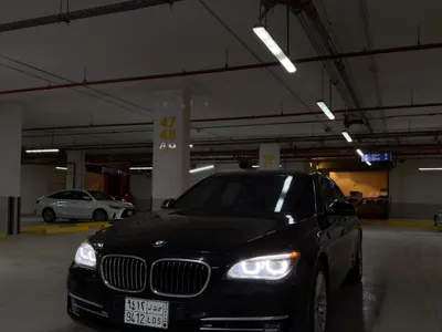 2013 بي ام دبليو الفئة السابعة 750 إل أي