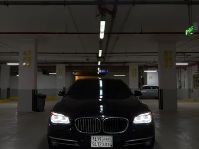 2013 بي ام دبليو الفئة السابعة 750 إل أي