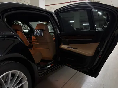 2013 بي ام دبليو الفئة السابعة 750 إل أي