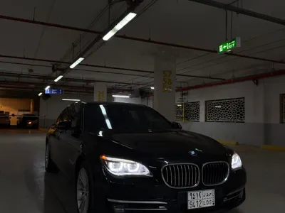2013 بي ام دبليو الفئة السابعة 750 إل أي