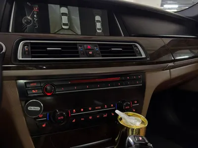 2013 بي ام دبليو الفئة السابعة 750 إل أي