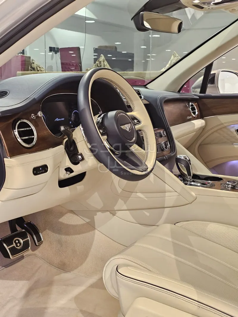 2024 بنتلي بنتايجا