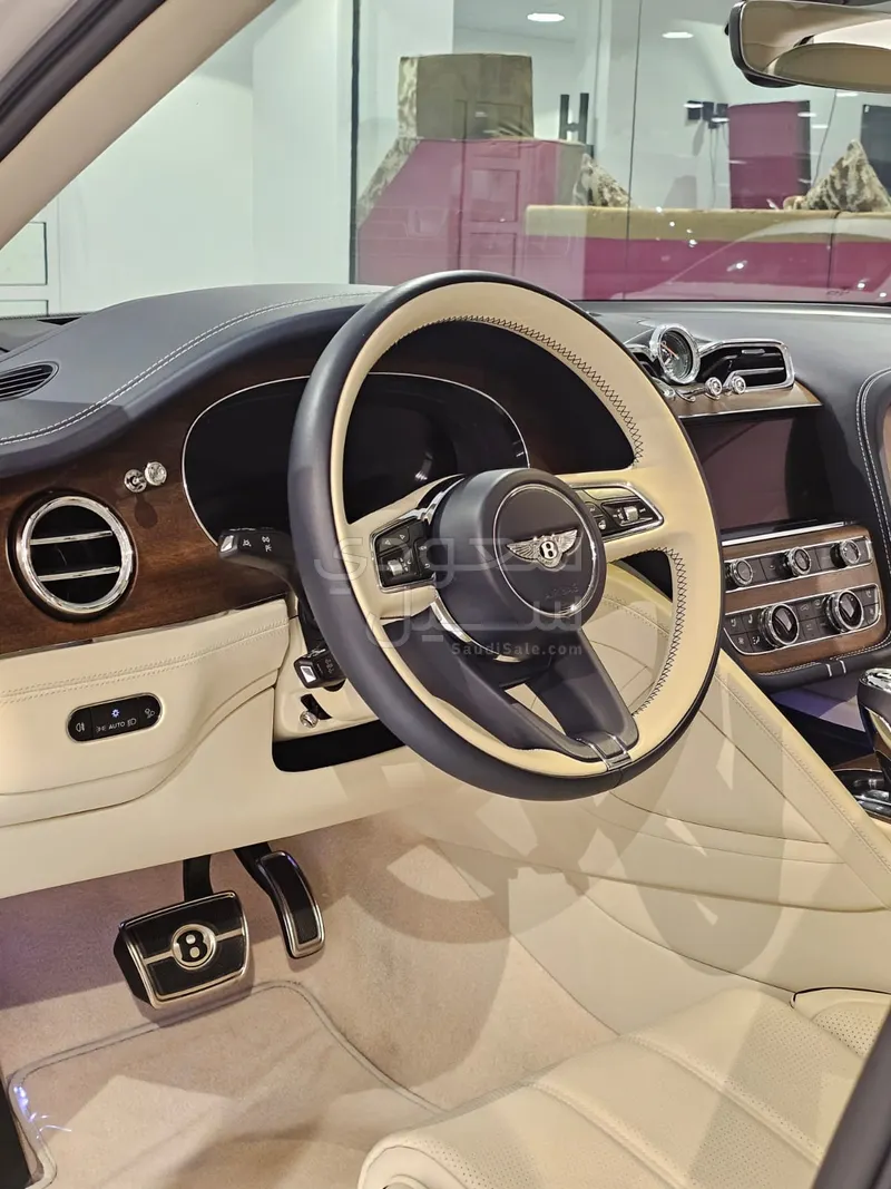 2024 بنتلي بنتايجا