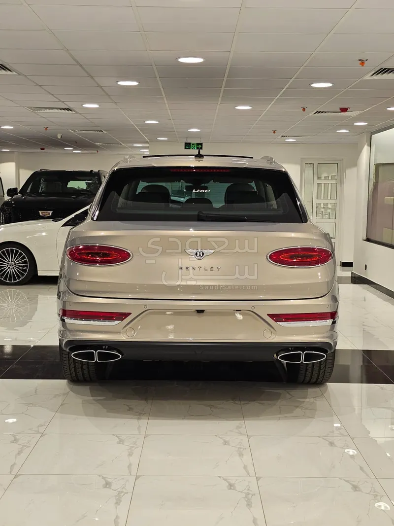 2024 بنتلي بنتايجا