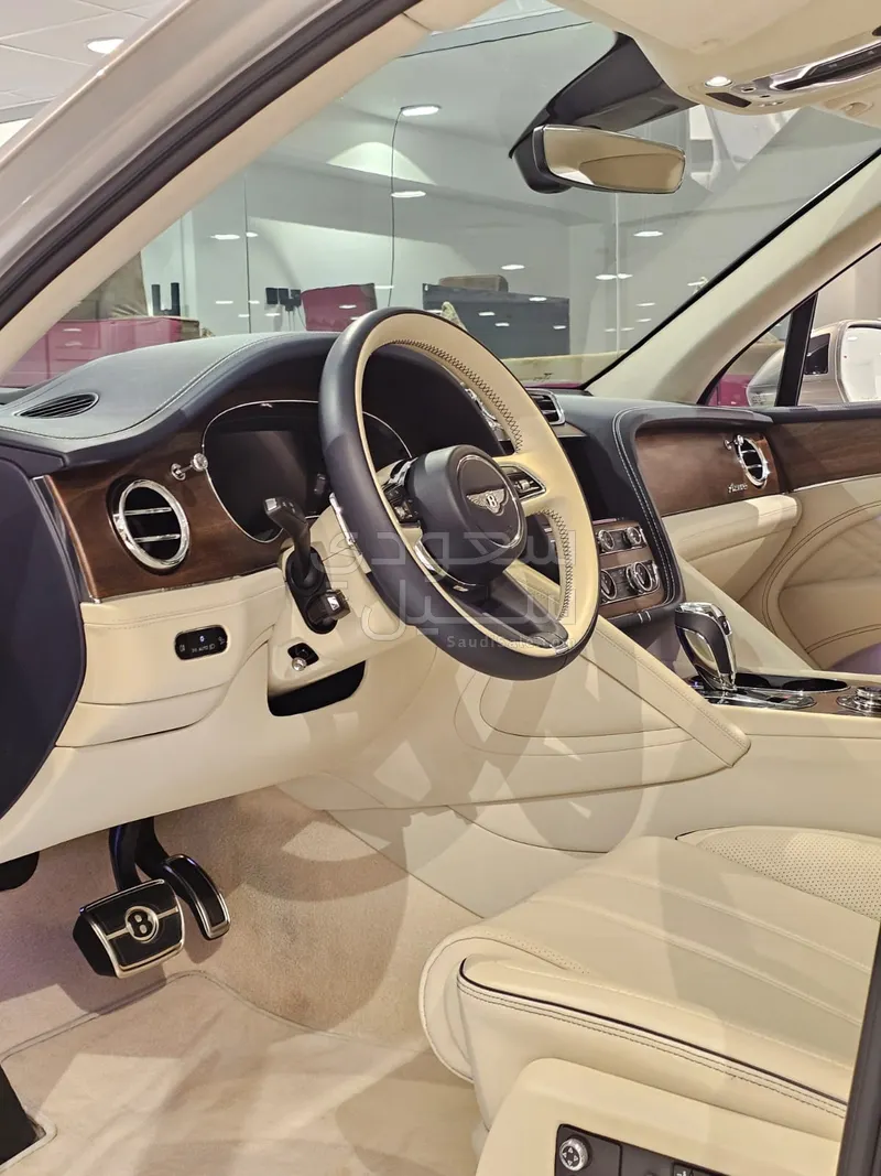 2024 بنتلي بنتايجا