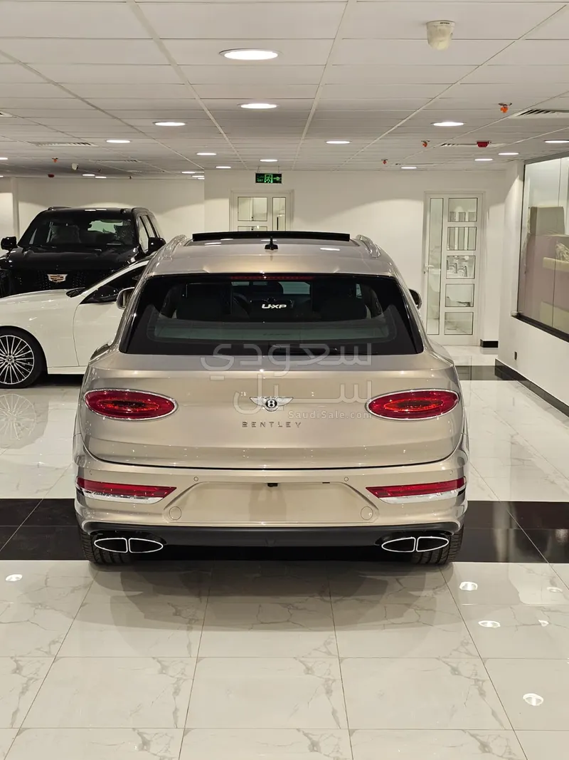 2024 بنتلي بنتايجا