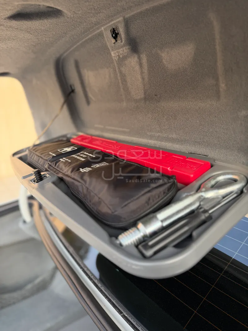 2015 بي ام دبليو الفئة السابعة 730 إل أي