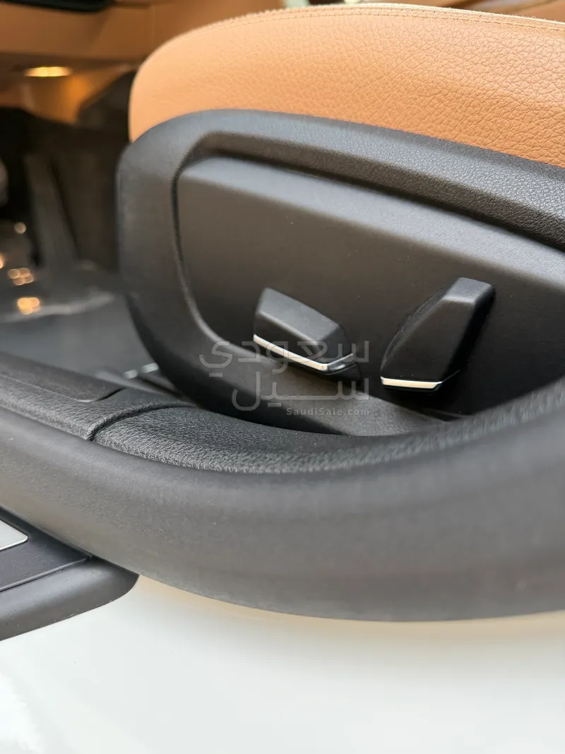 2015 بي ام دبليو الفئة السابعة 730 إل أي