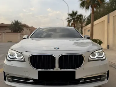 2015 بي ام دبليو الفئة السابعة 730 إل أي