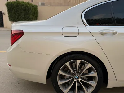 2015 بي ام دبليو الفئة السابعة 730 إل أي