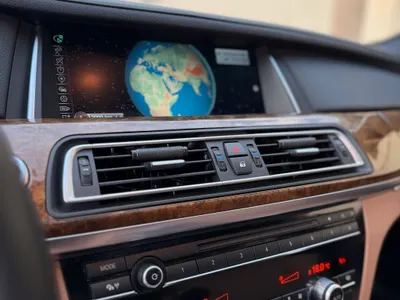 2015 بي ام دبليو الفئة السابعة 730 إل أي