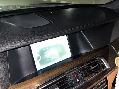 2011 بي ام دبليو الفئة السابعة 730 إل أي