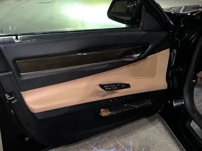 2011 بي ام دبليو الفئة السابعة 730 إل أي