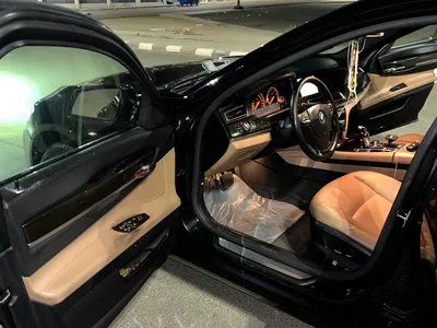 2011 بي ام دبليو الفئة السابعة 730 إل أي