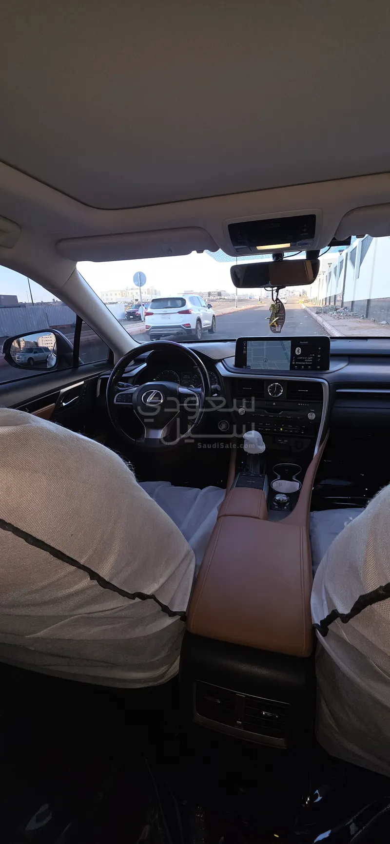 2022 لكزس أر إكس 350