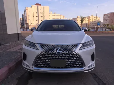 2022 لكزس أر إكس 350