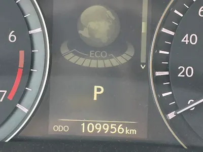 2022 لكزس أر إكس 350