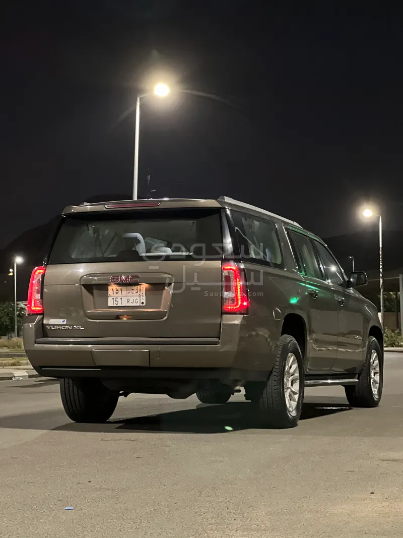 2016 جي ام سي يوكون اس ال تي