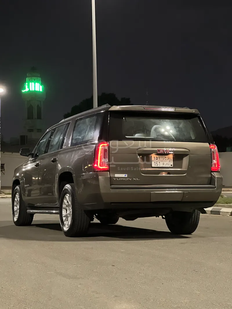 2016 جي ام سي يوكون اس ال تي