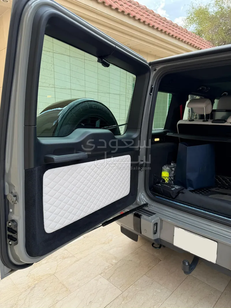 2022 مرسيدس - بنز جي 63 أي إم جي