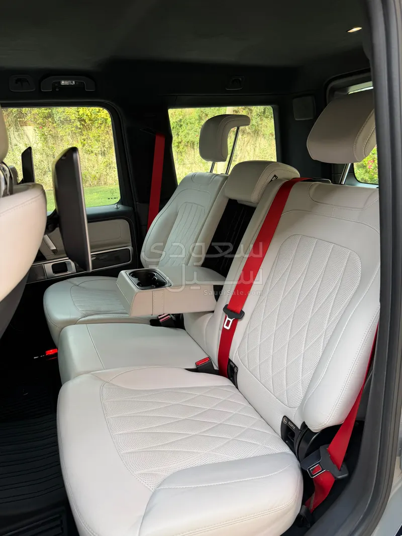 2022 مرسيدس - بنز جي 63 أي إم جي