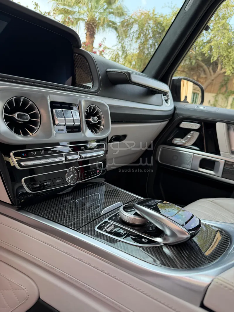 2022 مرسيدس - بنز جي 63 أي إم جي