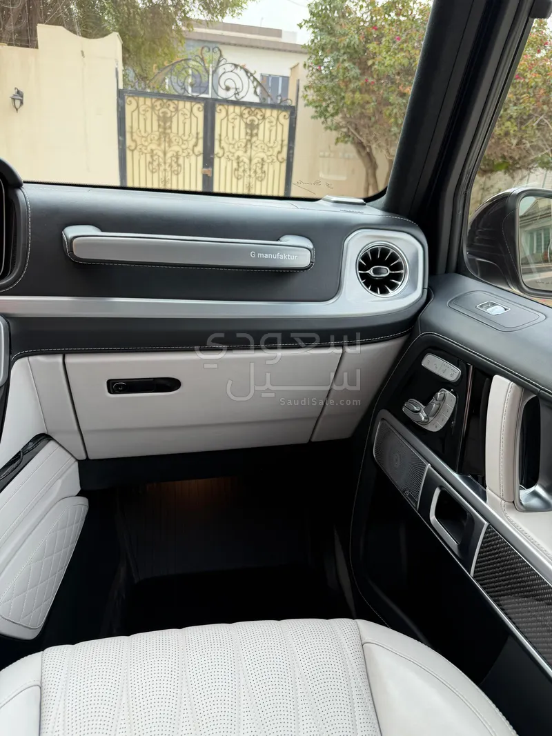 2022 مرسيدس - بنز جي 63 أي إم جي