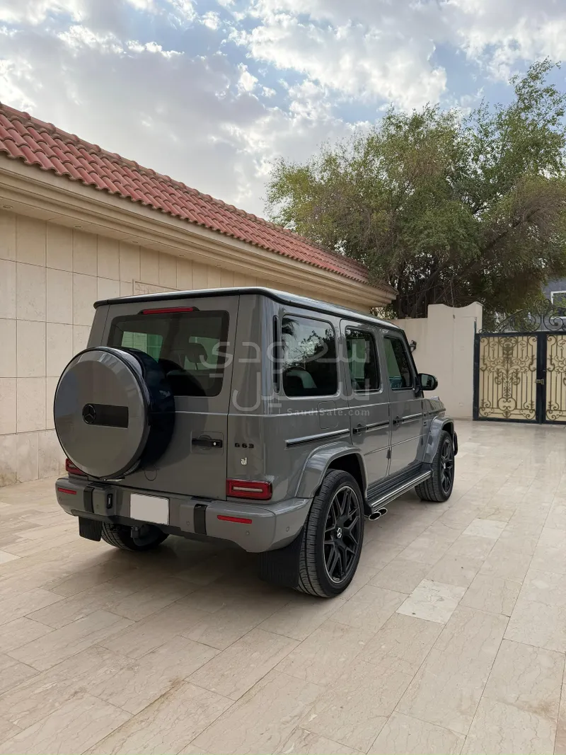 2022 مرسيدس - بنز جي 63 أي إم جي