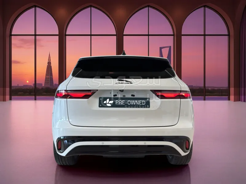 2024 جاكوار اف-بيس ار دايناميك