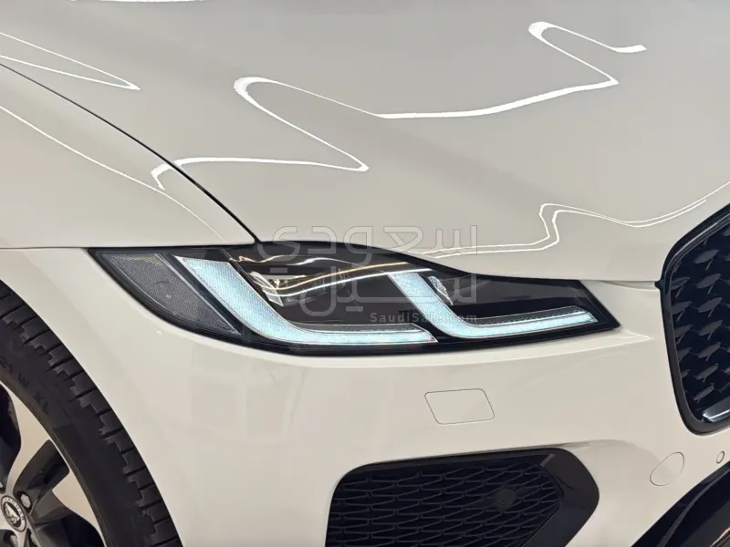 2024 جاكوار اف-بيس ار دايناميك