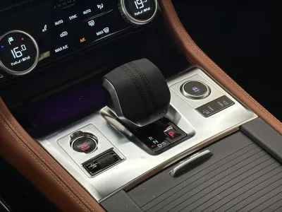 2024 جاكوار اف-بيس ار دايناميك