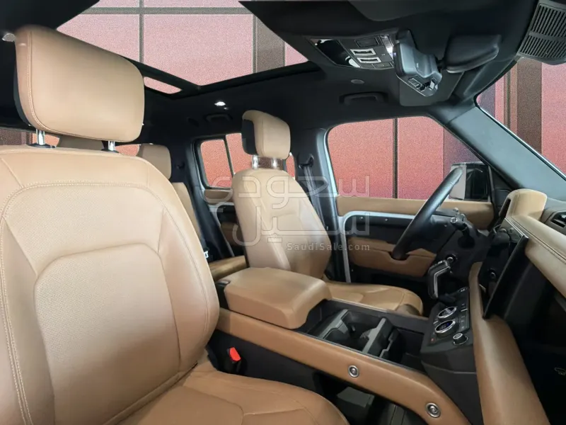 2025 Land Rover Defender 130