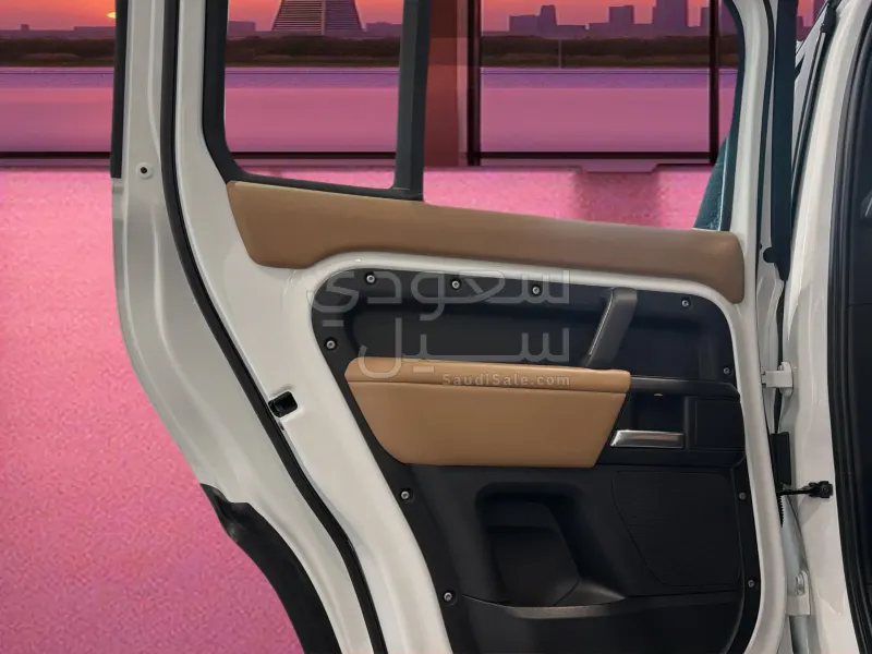 2025 Land Rover Defender 130