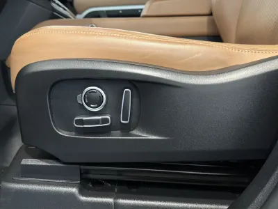 2025 Land Rover Defender 130