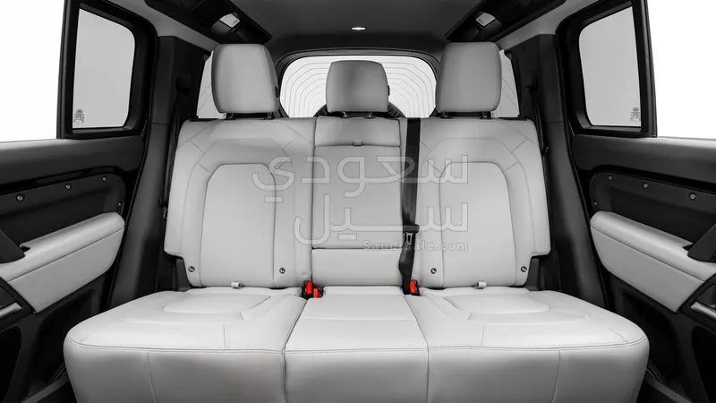 2026 Land Rover Defender X dynamic