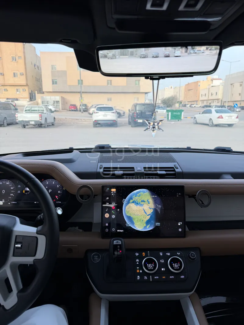 2025 لاند روفر ديفيندر اكس داينمك
