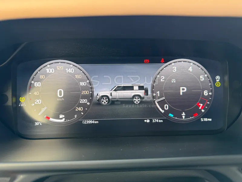 2025 لاند روفر ديفيندر اكس داينمك