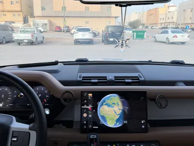 2025 لاند روفر ديفيندر اكس داينمك