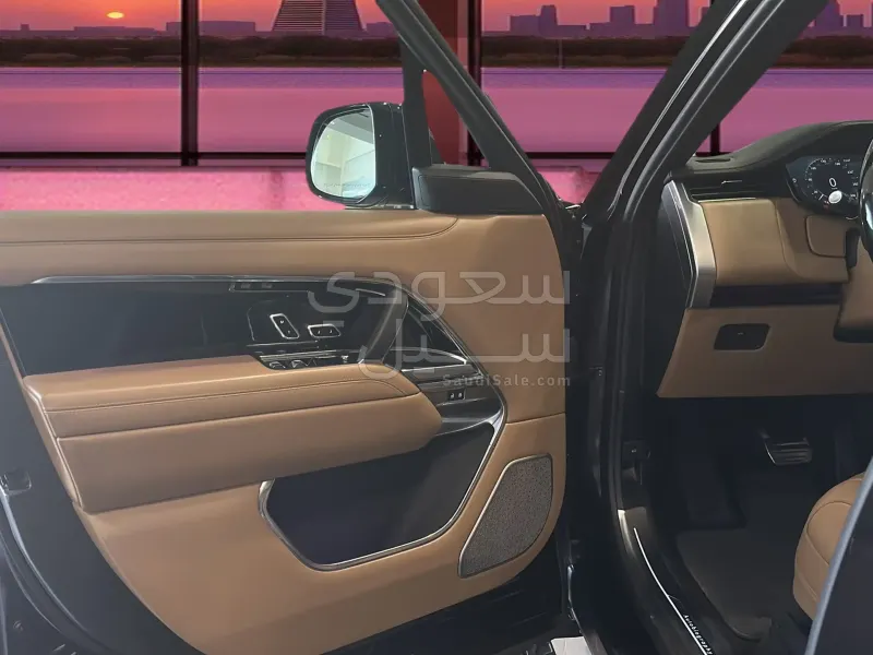 2024 لاند روفر رينج روفر اوتوبيوغرافي