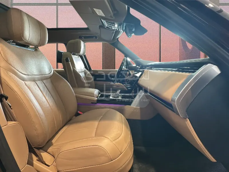 2024 لاند روفر رينج روفر اوتوبيوغرافي