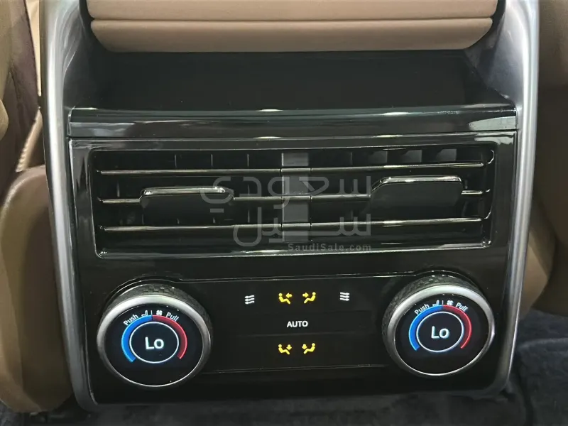 2024 لاند روفر رينج روفر اوتوبيوغرافي