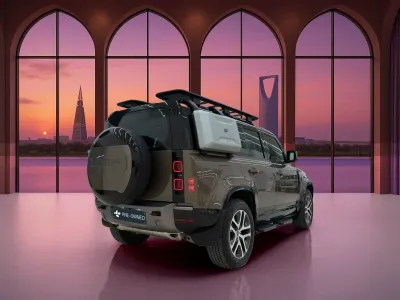 2025 لاند روفر ديفيندر 110