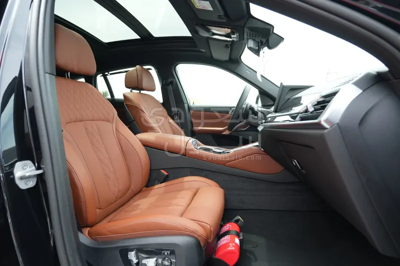 2026 بي ام دبليو الفئة اكس 6 إم كت