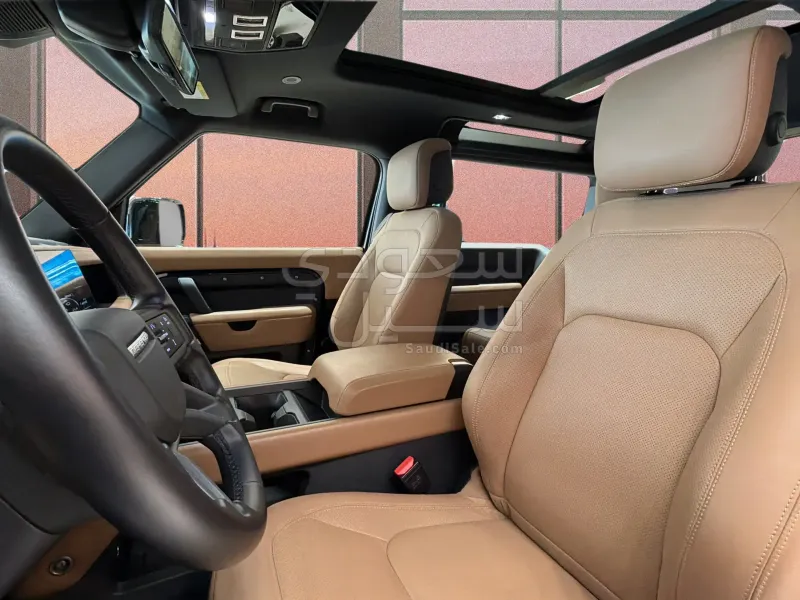 2025 لاند روفر ديفيندر 90