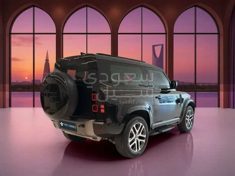 2025 لاند روفر ديفيندر 90